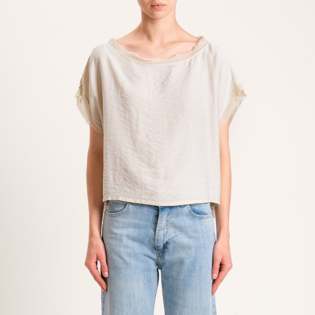 Tensione in-Blusa viscosa goffrata scatola bordi sfrangiati - sand