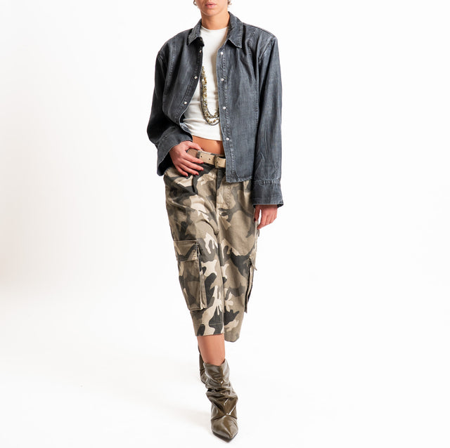 Tensione in-Bermuda cargo camouflage - militare/nero/beige
