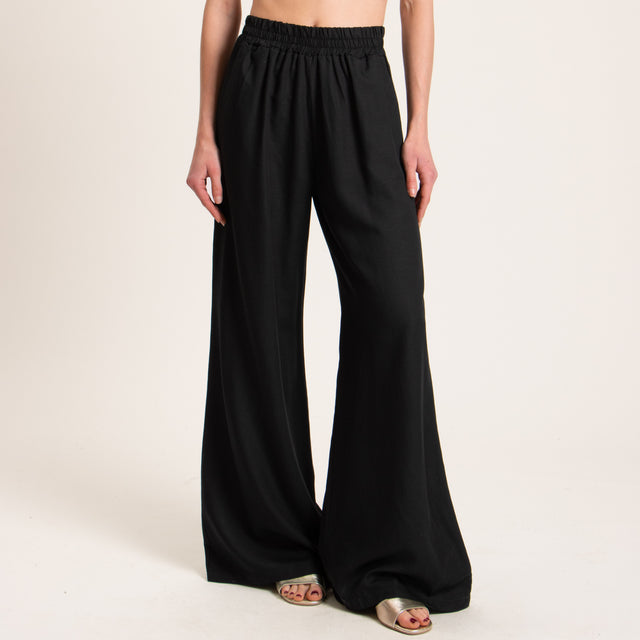 Tensione in-Completo pantalone e top misto lino - nero