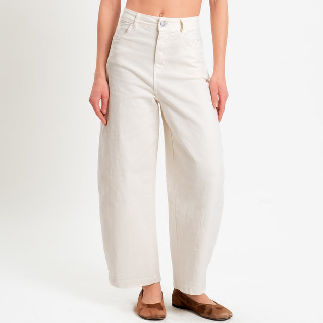 Tensione in-Jeans balloon in drill elasticizzato - burro