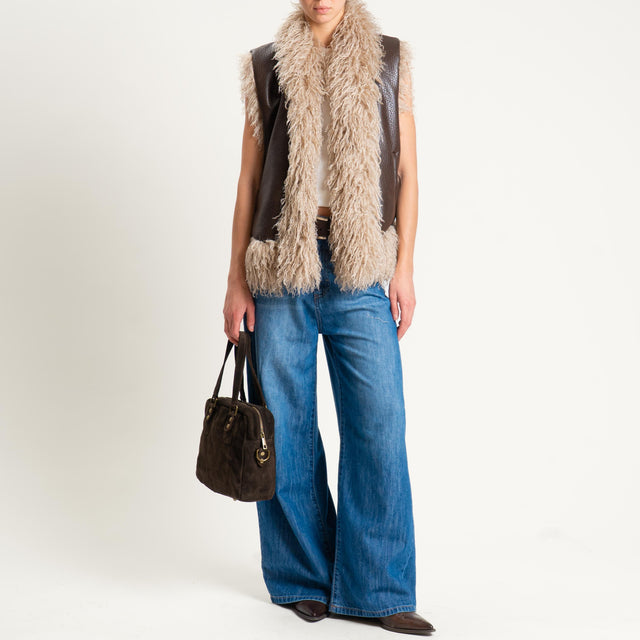 Tensione in- Gilet similpelle ecomongolia - moro/beige