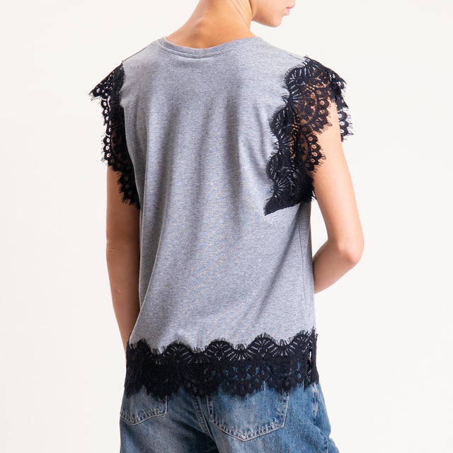 Tensione in-T-shirt smanicata con pizzo - grigio/nero