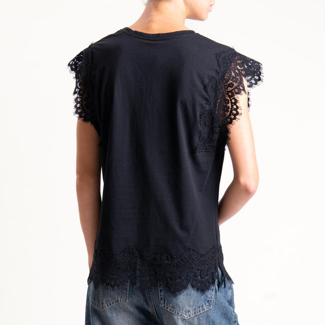 Tensione in-T-shirt smanicata con pizzo - nero