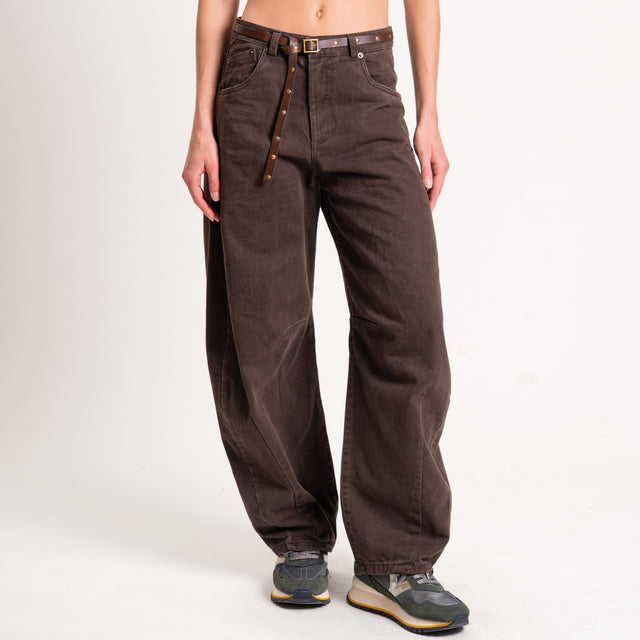 Tensione in-Jeans barrel con cintura - moro