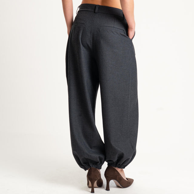 Tensione in- Pantalone baloon gessato con pinces - grigio