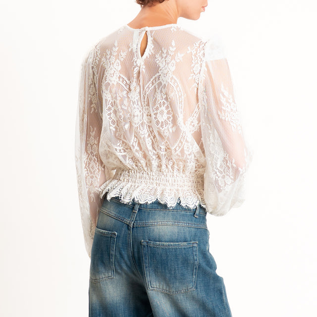 Tensione in-Blusa in pizzo bottone dietro - panna