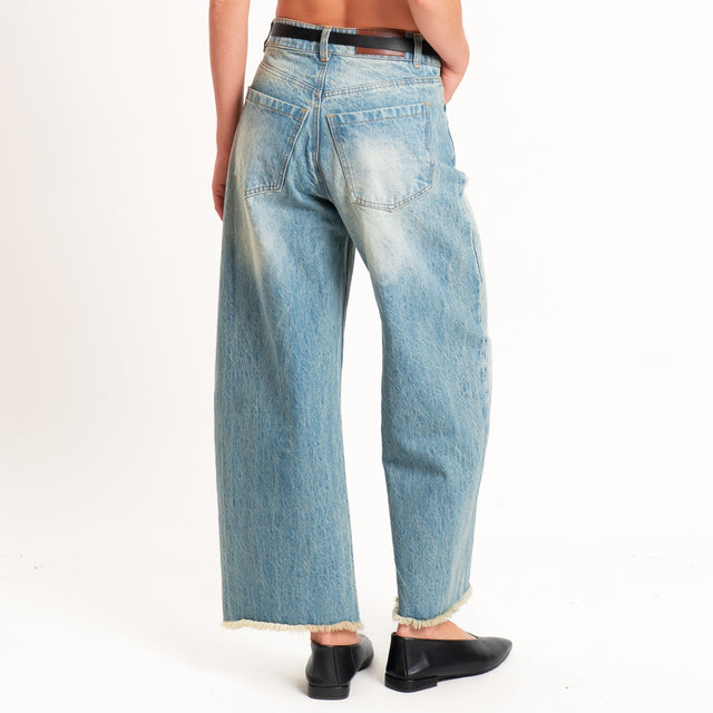 Tensione in-Jeans sfrangiato con cintura - denim