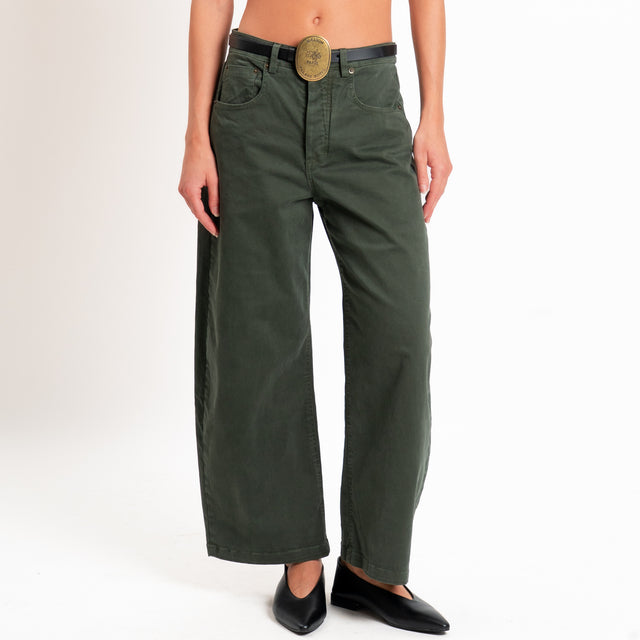 Tensione in-Pantalone cropped con cintura - verde bosco