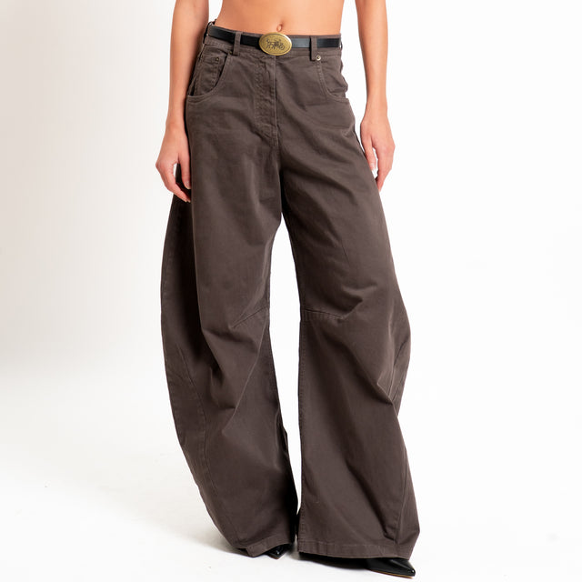 Tensione in-Pantalone barrel con cintura - moro