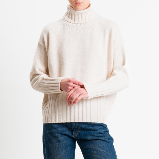 Tensione in-Maglia scatola collo alto misto alpaca - off white