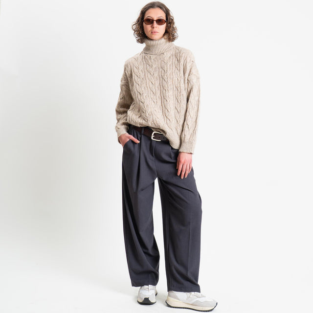 Tensione in-Maglia trecce collo alto misto alpaca - beige