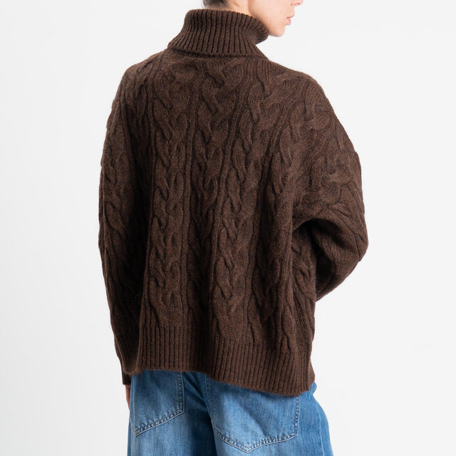Tensione in-Maglia trecce collo alto misto alpaca - brown