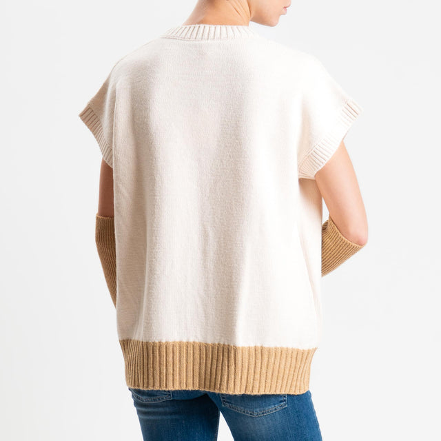 Tensione in-Gilet stondato con manicotti misto lana - off white/camel