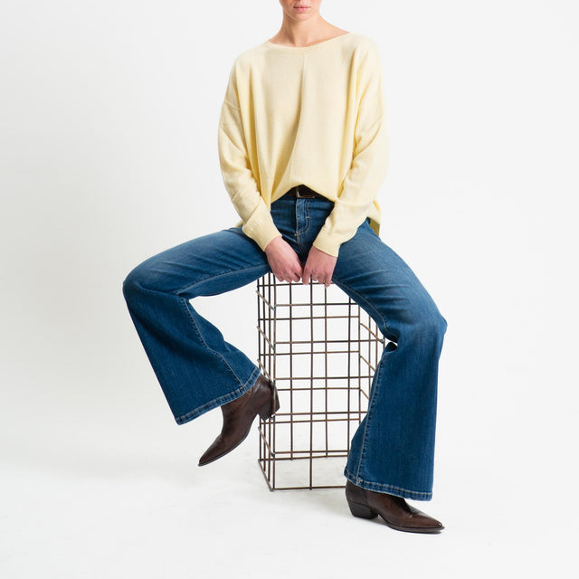 Tensione in-Maglia 100% LANA riga centrale spacchi laterali - giallo