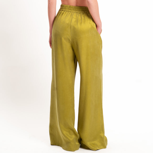 Tensione in-Completo top + pantalone tessuto cupro - oliva