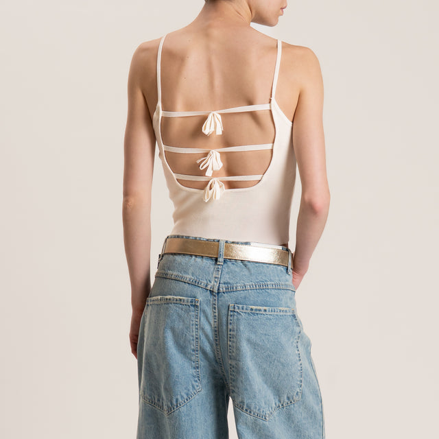 Vicolo-T-shirt in maglia fiocco dietro - burro