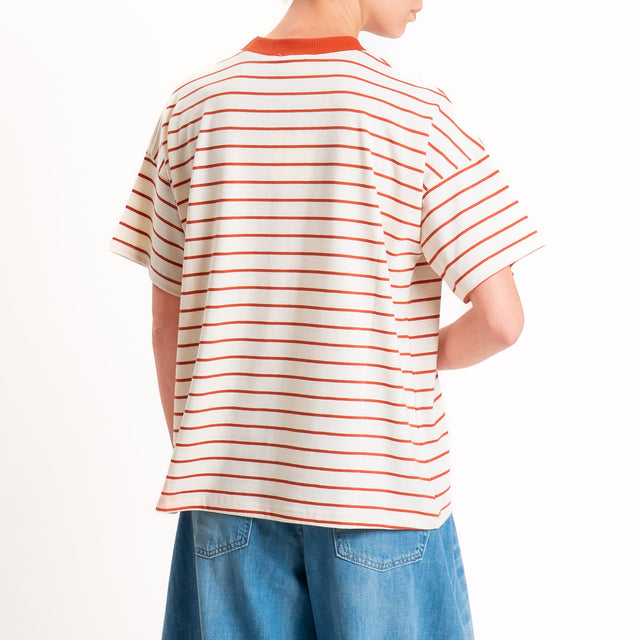 Vicolo-T-shirt a righe stampa "KISS" - burro/rugine