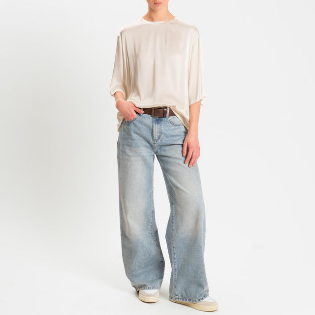 Vicolo-Blusa satin elasticizzata manica 3/4 - burro