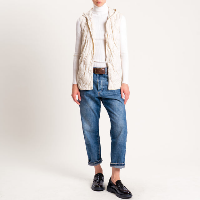 Vicolo-Gilet trapuntato 100 grammi con cappuccio - gesso