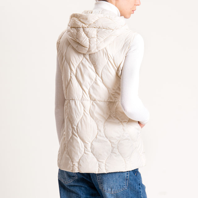Vicolo-Gilet trapuntato 100 grammi con cappuccio - gesso
