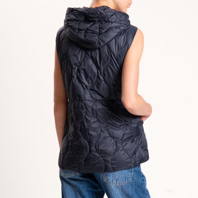 Vicolo-Gilet trapuntato 100 grammi con cappuccio - nero