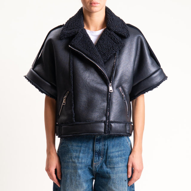 Vicolo-Giacca similpelle con ecopelliccia - nero
