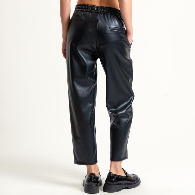 Vicolo-Pantalone similpelle elastico dietro - Nero