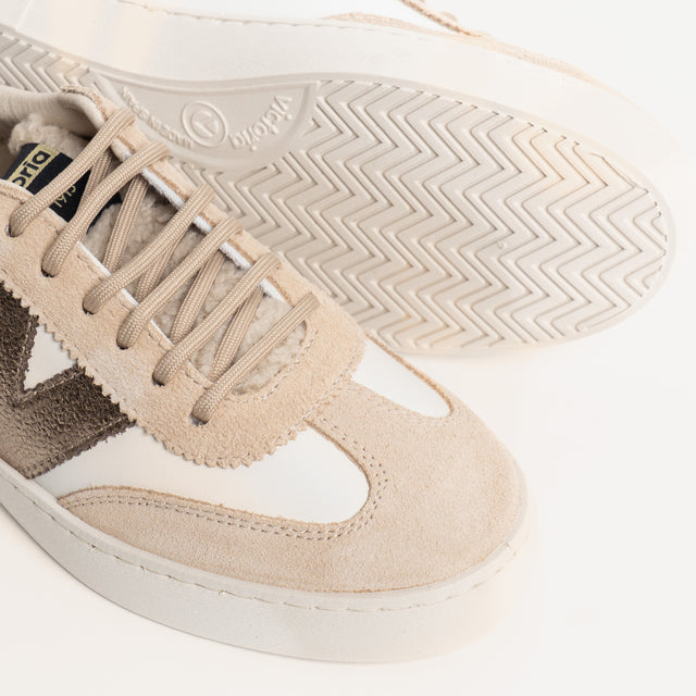 Victoria-Sneakers effetto pelle e camoscio - latte/beige