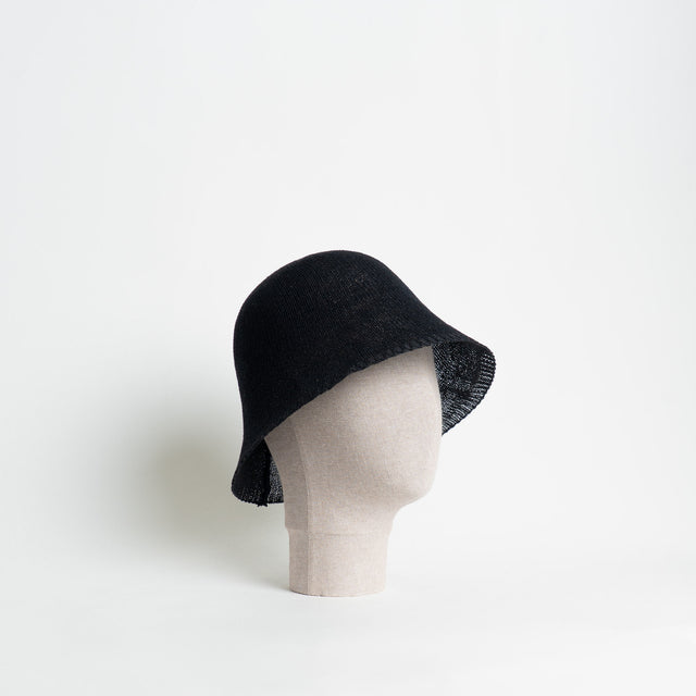 W by Whitemood- Bucket hat intrecciato - nero