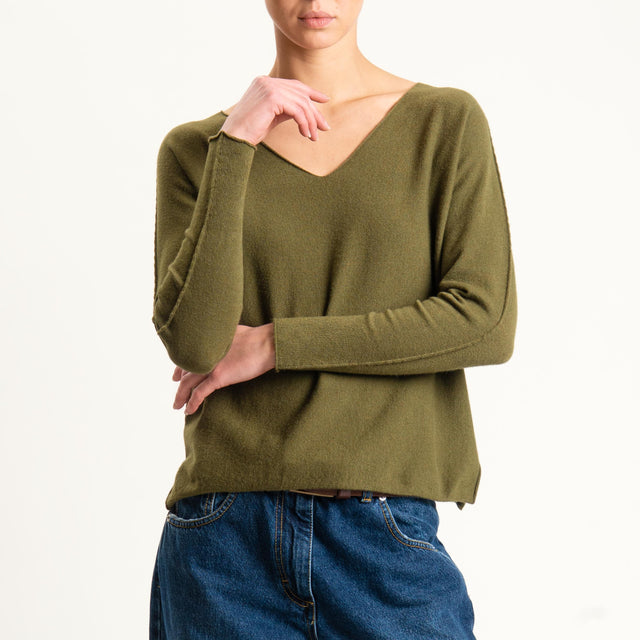 Zeroassoluto-Maglia scollo v con spacchi - olio
