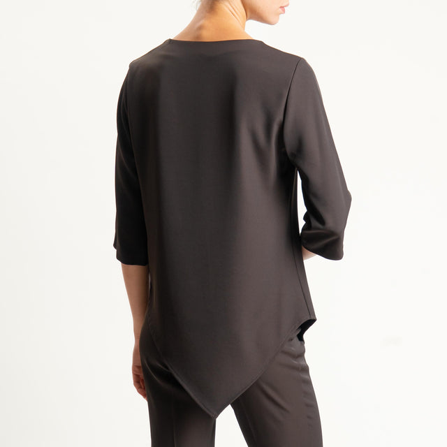 Tensione in-Blusa asimmetrica tessuto fluido - moro