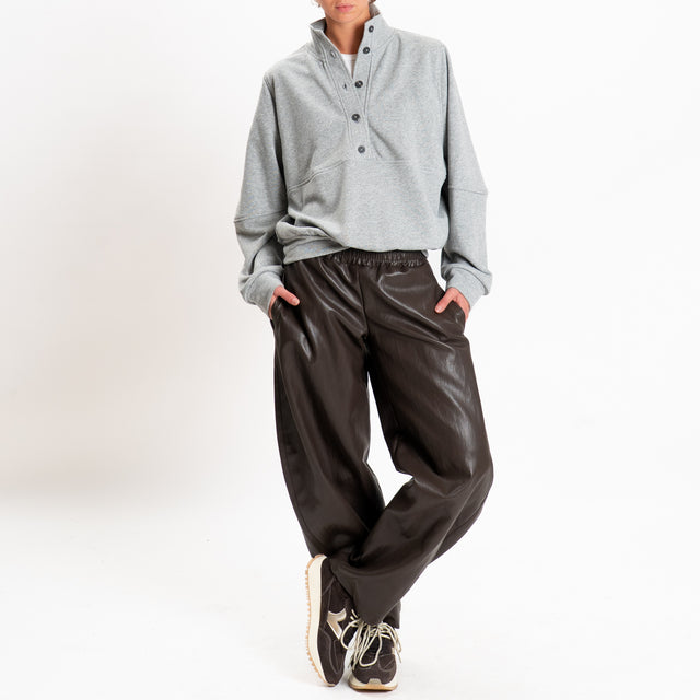 Zeroassoluto-Pantalone similpelle elastico in vita - moro