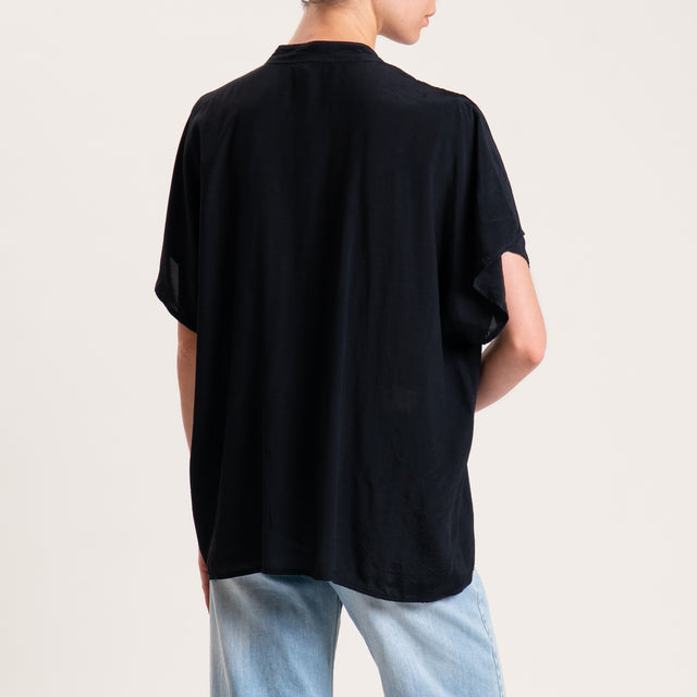 Camisa de cuello coreano Zeroassoluto de media manga - negra