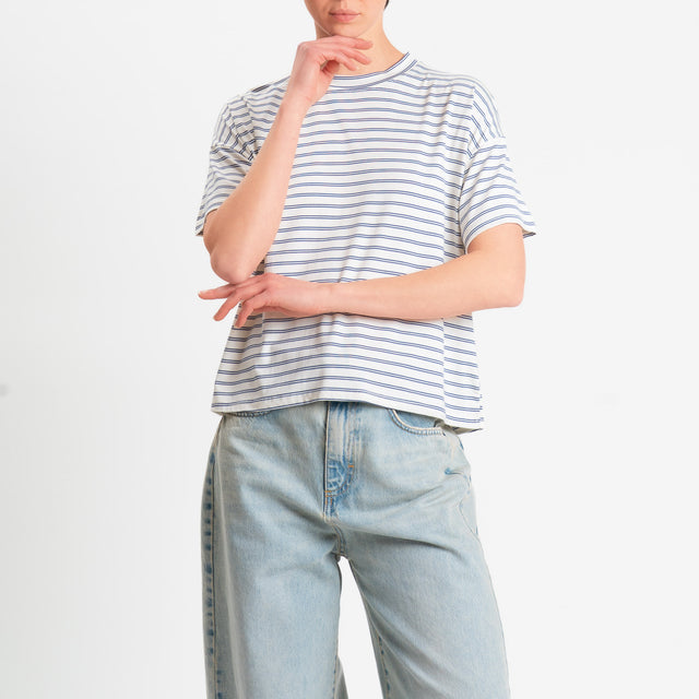 Zeroassoluto-T-shirt girocollo a righe in jersey elasticizzato - panna/jeans