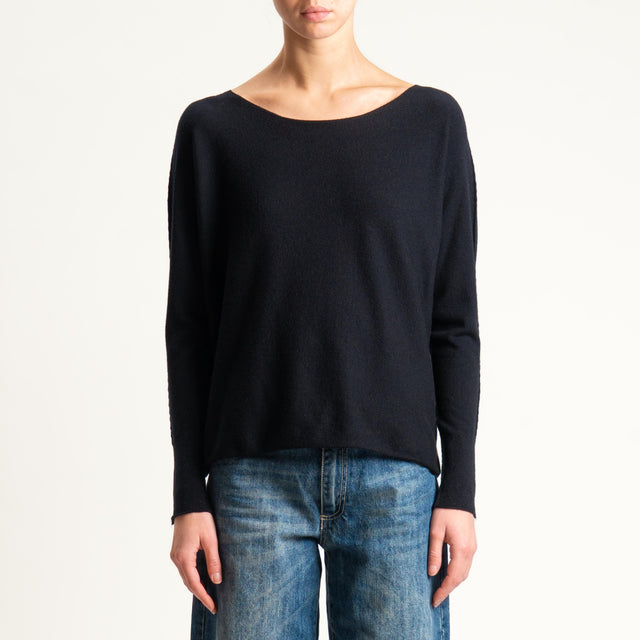 Zeroassoluto-Maglia girocollo spacchi laterali - nero