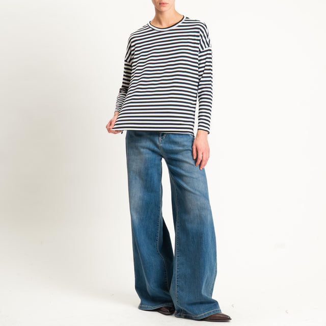 Zeroassoluto- T-shirt a righe scatola in jersey - latte/nero
