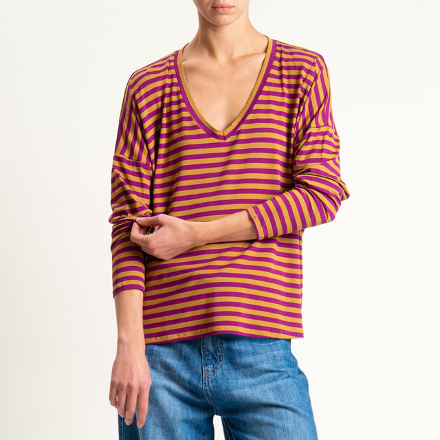 Zeroassoluto-T-shirt a righe scollo a v in jersey - ciclamino/cuoio