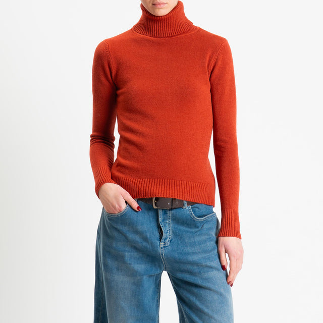 Zeroassoluto-Maglia collo alto doppio filo bordi a coste - ruggine