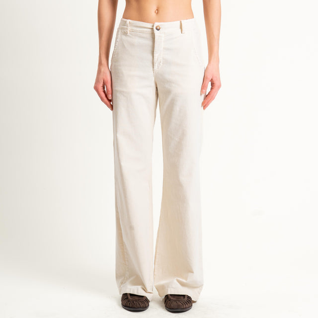 Zeroassoluto-Pantalone LILLY velluto millerighe - burro