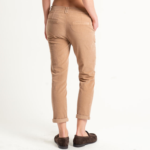Zeroassoluto-Pantalone LOIS chino velluto millerighe - camel