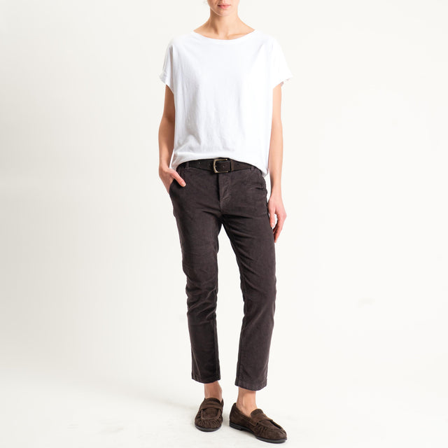 Zeroassoluto-Pantalone LOIS chino velluto millerighe - moro