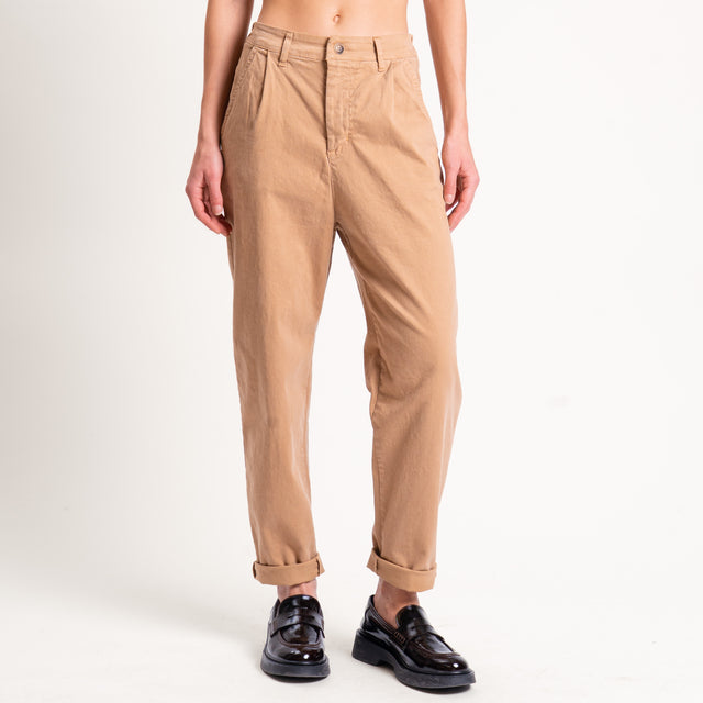 Zeroassoluto-Pantalone LOLA elastico dietro cotone elasticizzato - camel