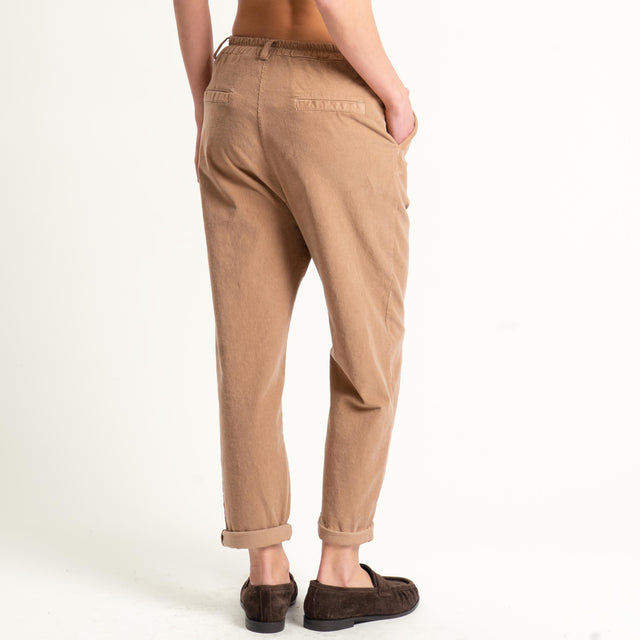 Zeroassoluto-Pantalone LOLA velluto boyfriend - camel