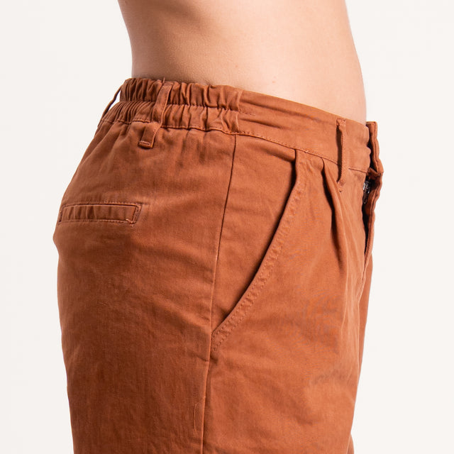 Zeroassoluto-Pantalone LOLA elastico dietro cotone elasticizzato - whiskey