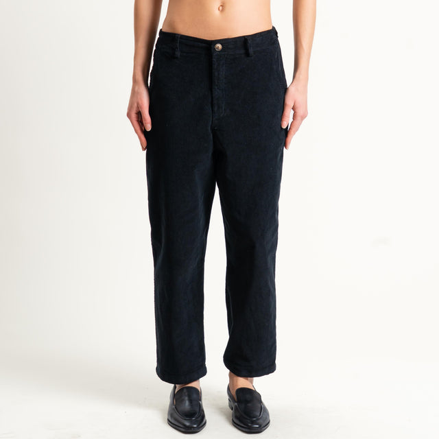 Zeroassoluto-Pantalone LORY velluto millerighe tessuto elasticizzato - nero