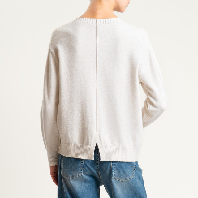 Zeroassoluto-Maglia girocollo spacco dietro - gesso