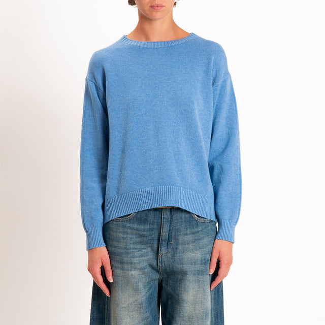 Zeroassoluto-Maglia girocollo spacco dietro - jeans