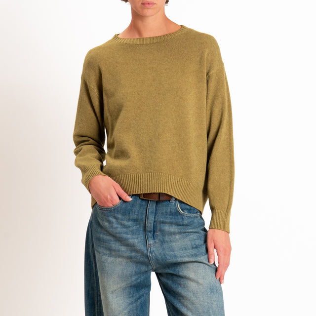 Zeroassoluto-Maglia girocollo spacco dietro - olio
