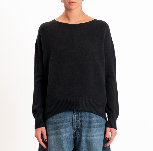 Zeroassoluto-Maglia scatola stondata bordi a coste - nero