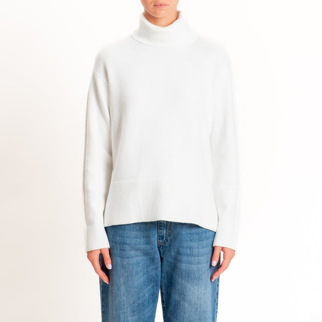 Zeroassoluto-Maglia scatola collo ad anello cannolè - panna
